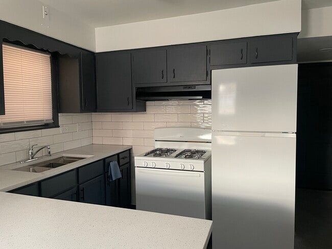 Photo - 1540 S 59th Ct Unit B-South