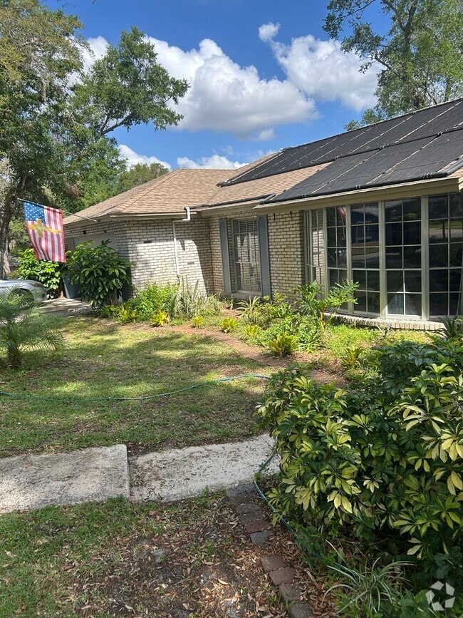 Building Photo - 107 Bayberry Rd Unit B Rental
