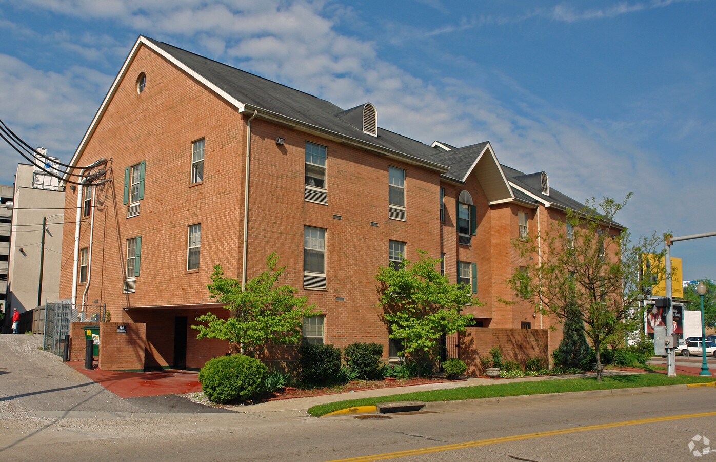 Smith Street Station Apartments - Smith Street Station Apartments