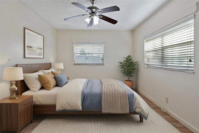 Photo - 5415 NW 27th St