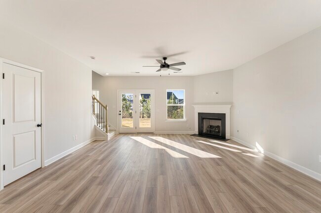 374 Nettle Ln