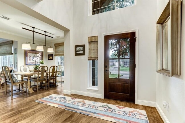 Building Photo - 5523 Island Breeze Dr