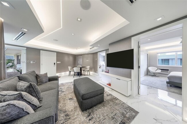 Photo - 10190 Collins Ave Unidad 203