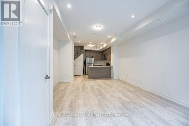 Photo - 3566 Colonial Dr