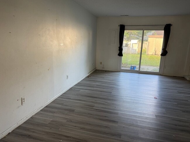 Photo - 3775 Chimney Creek Dr