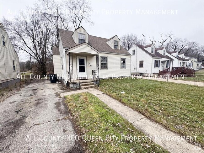 Building Photo - Charming 3-Bedroom Home with Detached Garage