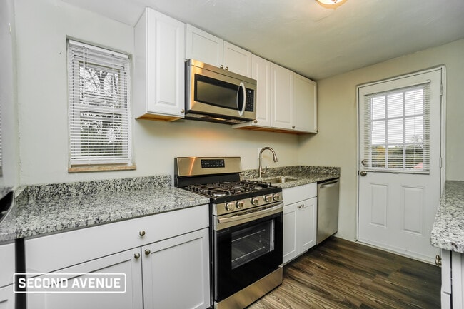 Photo - 8075 Chaske St