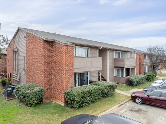 Cherry Creek Crossing Apartments