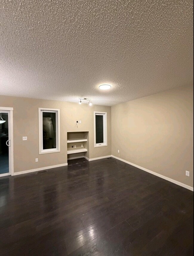 Photo - 4690 Alwood Way SW