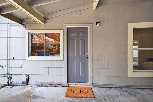 Photo - 1706 Palma Plaza