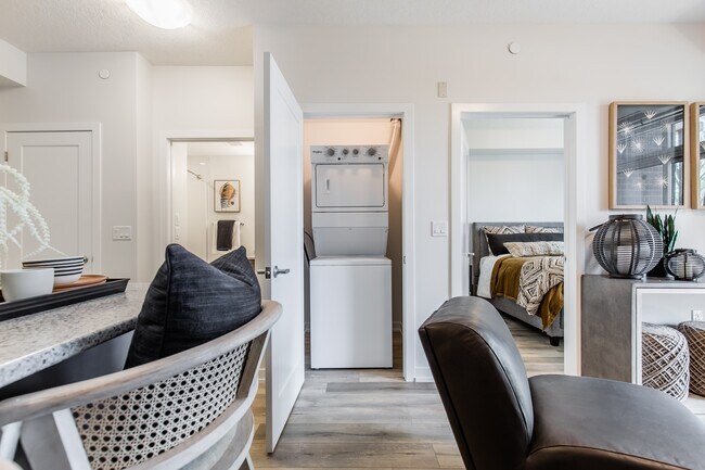 Building Photo - 197 Hespeler Rd