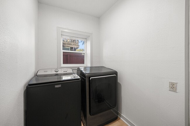 Building Photo - 1811 30th St