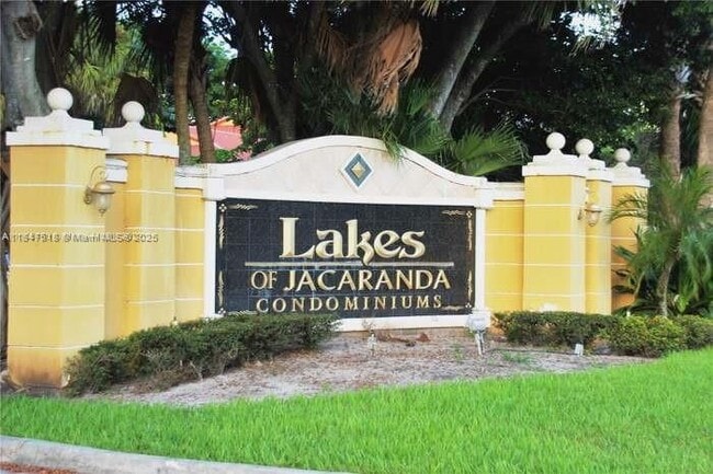 Building Photo - 10709 Cleary Blvd Unit 307 Rental