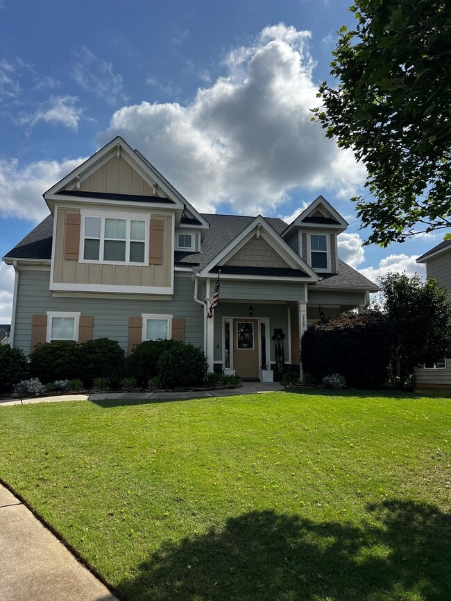 Photo - 1729 Edenburg Way