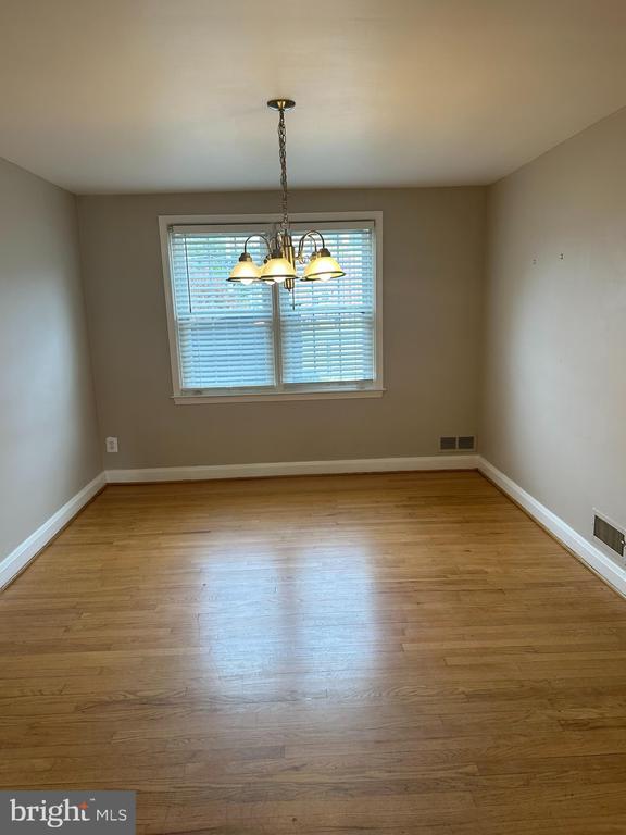 Photo - 1530 Cottage Ln