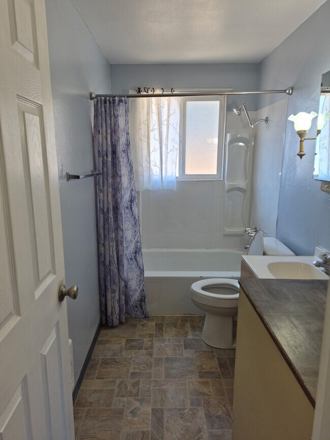 14821 Washington Ave SW Unit 3