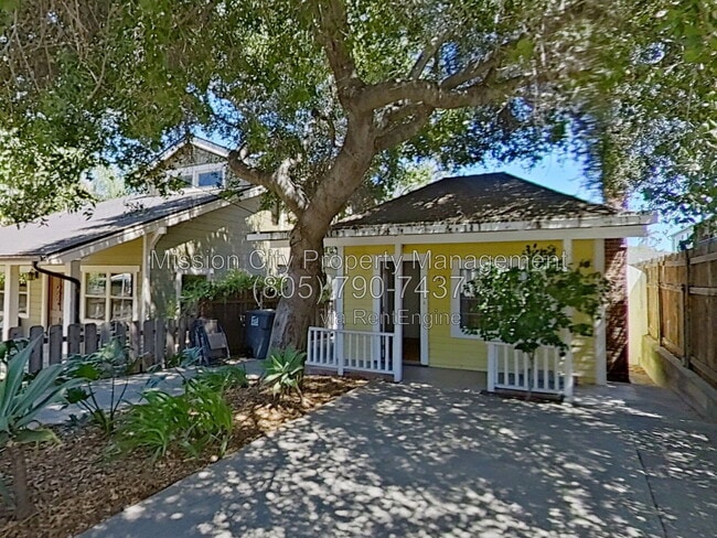 Building Photo - 418 E Sola St
