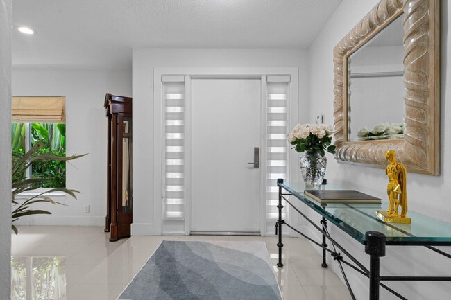 Photo - 326 Seven Isles Dr