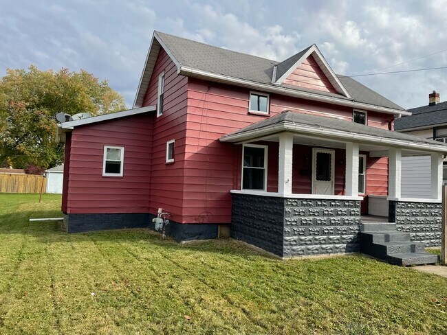 Photo - 308 Pearl St