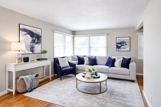 Building Photo - LB2918 Unit 2918