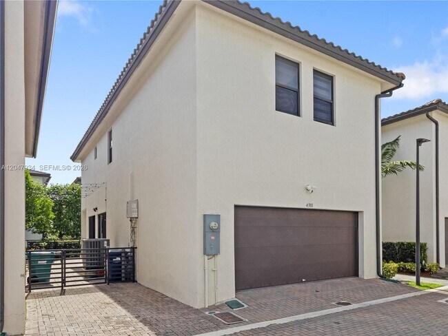 Photo - 4388 NW 81st Ave