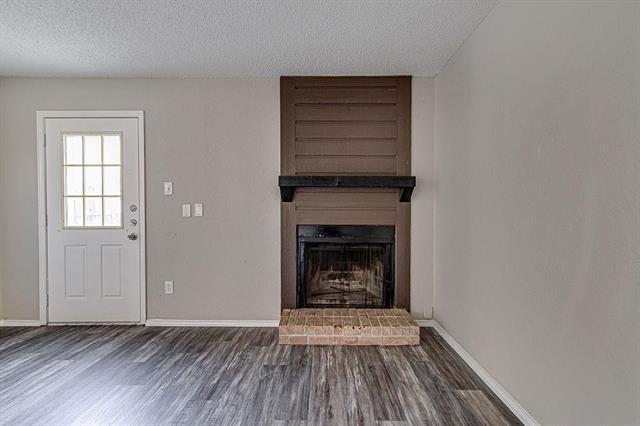 Photo - 836 NW Summercrest Blvd