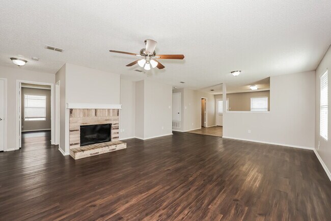 Photo - 3808 Kenzie Ct