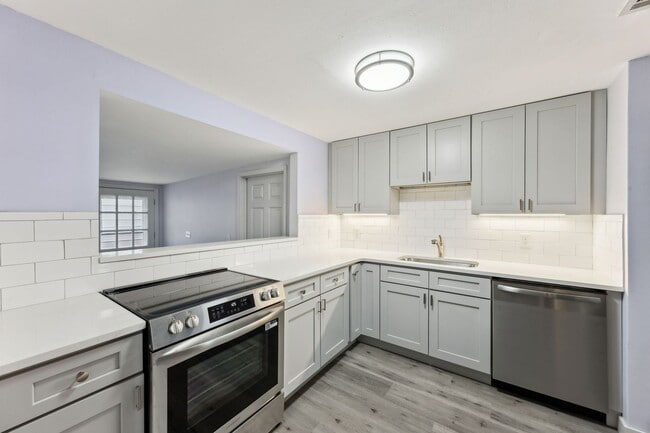 Photo - Adorable Newly Renovated 3/2 on Amelia Isl...