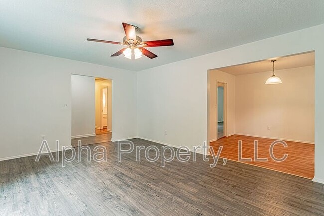 134 Saturn Ln