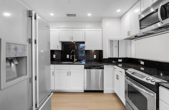 Photo - 1320 N Andrews Ave
