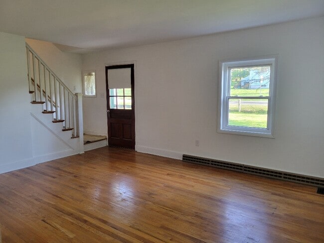 Photo - 848 Stone Hill Rd