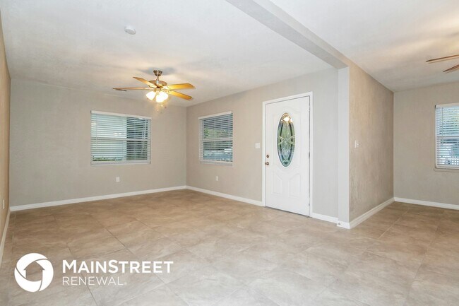 Photo - 525 Braddock St S