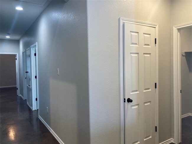 Photo - 234 Joanne Lp