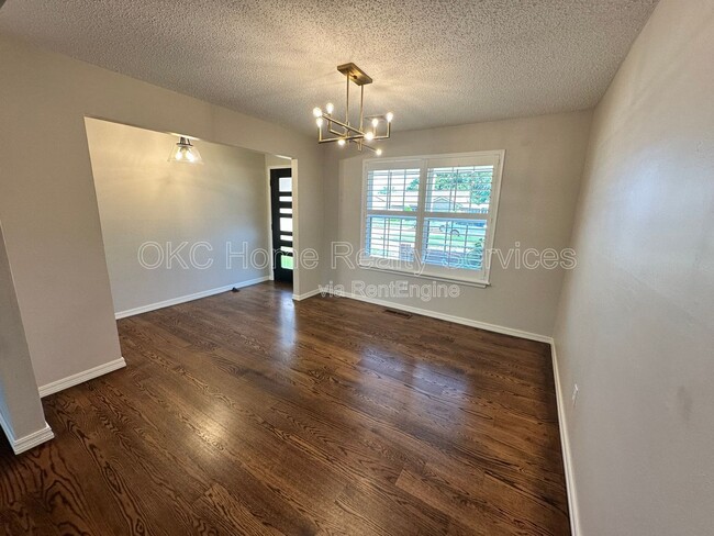 12 SW 100th St