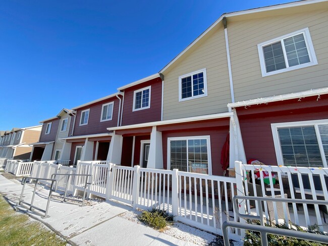 Photo - 3 Bedroom Townhome Available Near Hancock Expy & S Powers Blvd!