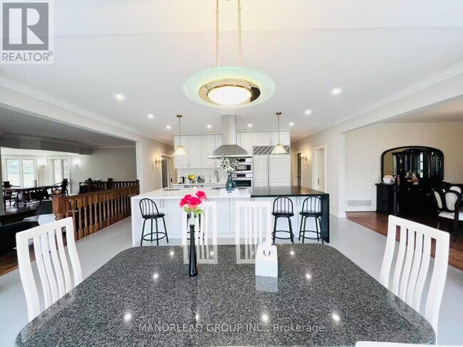 Photo - 270 Greenbrooke Dr