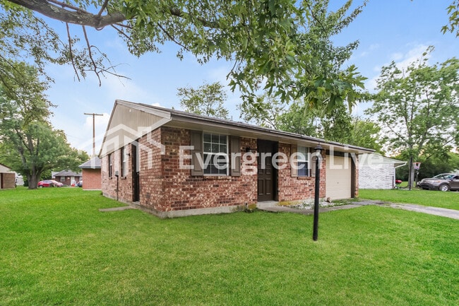 Photo - 7665 Pomeranian Dr