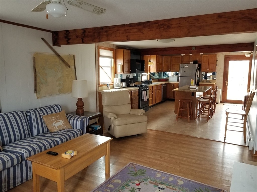 Photo - 75 Parker St