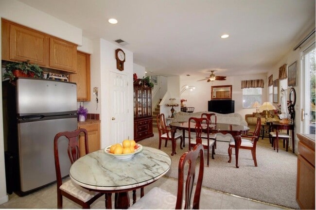 Photo - 2931 Logansport Way