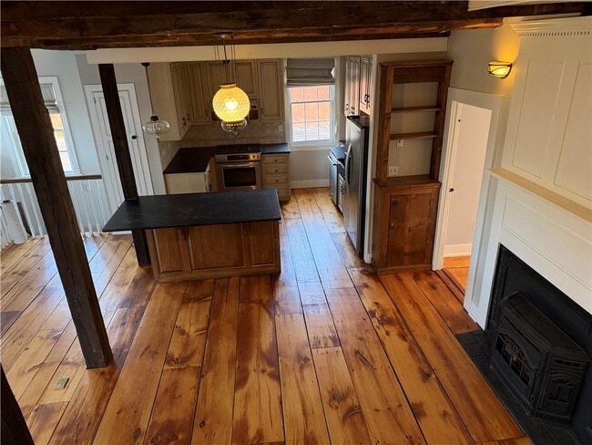 Photo - 31 Bradford St Unit 1