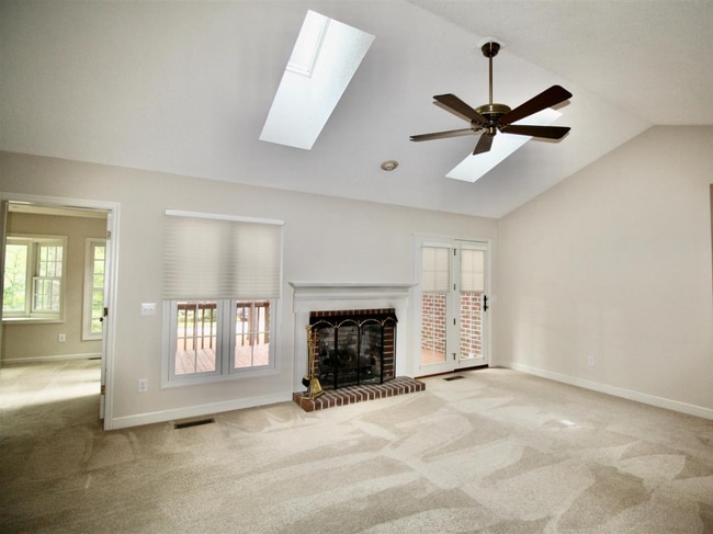 Photo - 163 Hunter Trail