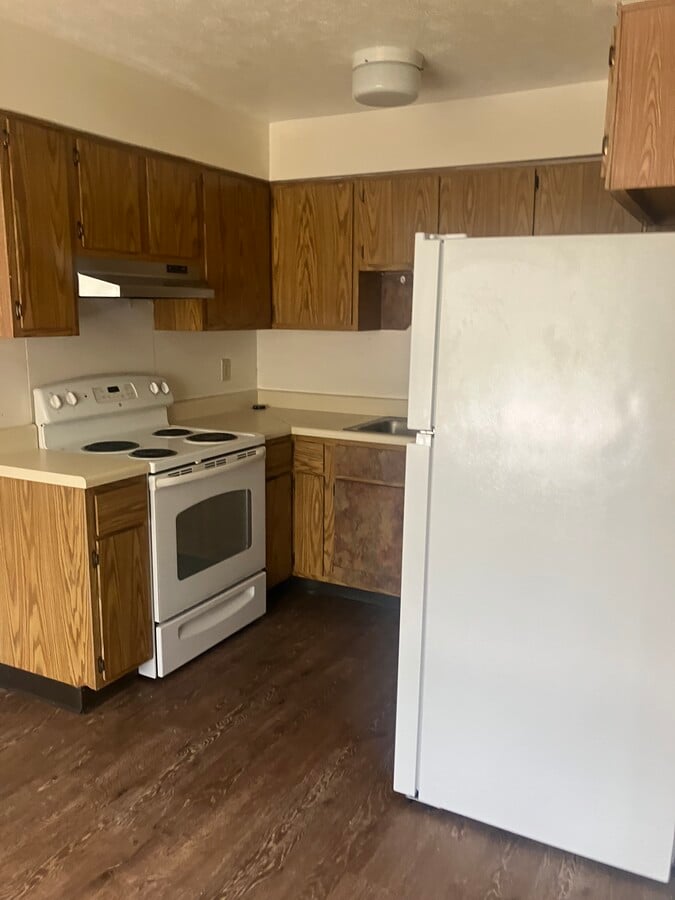 Photo - Diane Apartments