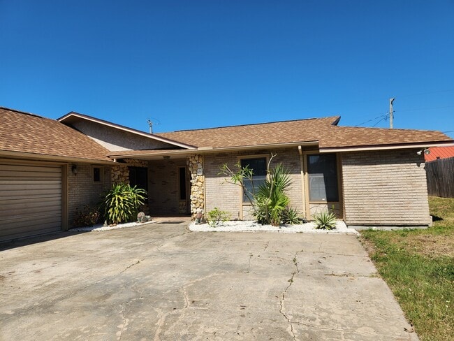 4431 Doris Dr