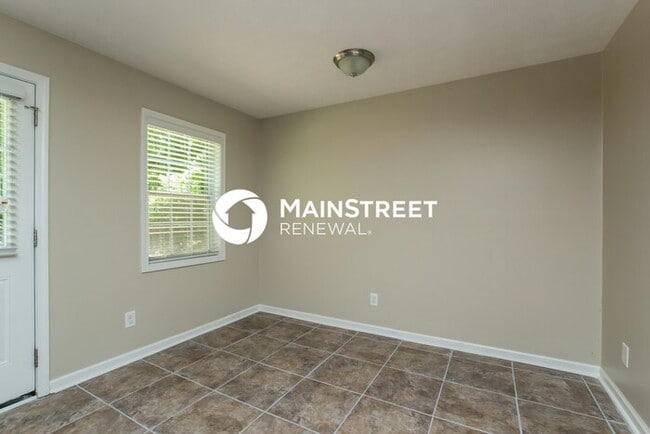 3 Bedroom Pet-Friendly Home in Loganville, GA with Main Street Renewal