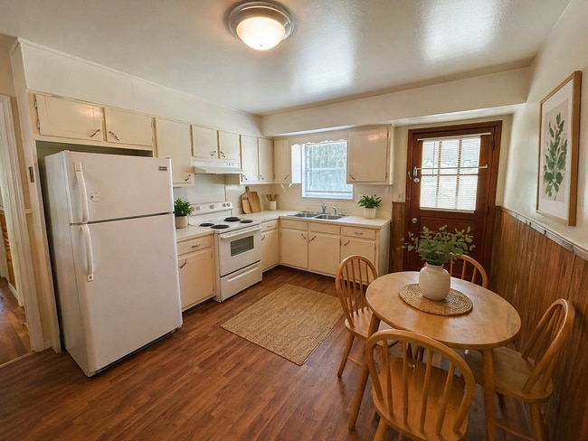 Photo - 6694 Maxwell Dr Unit 6694-A