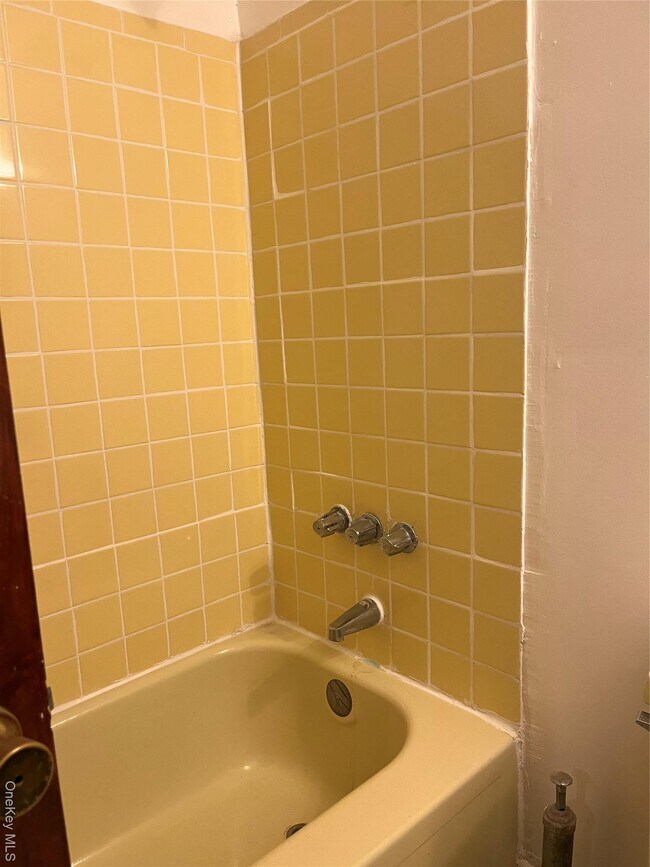 Photo - 91-04 75th St Unit 1