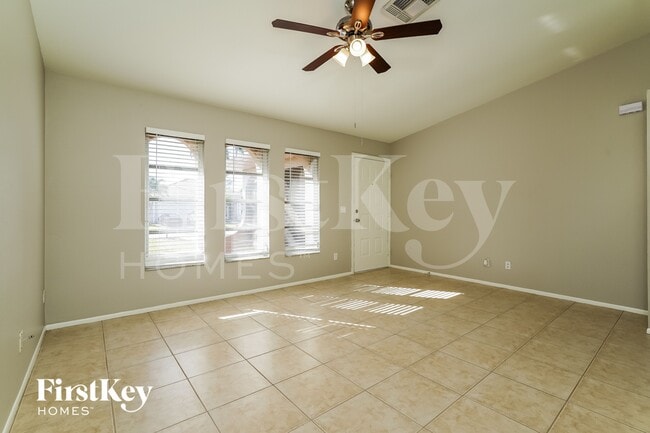 Photo - 143 SE 20th St