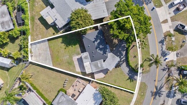 Photo - 455 SW 14th Ct