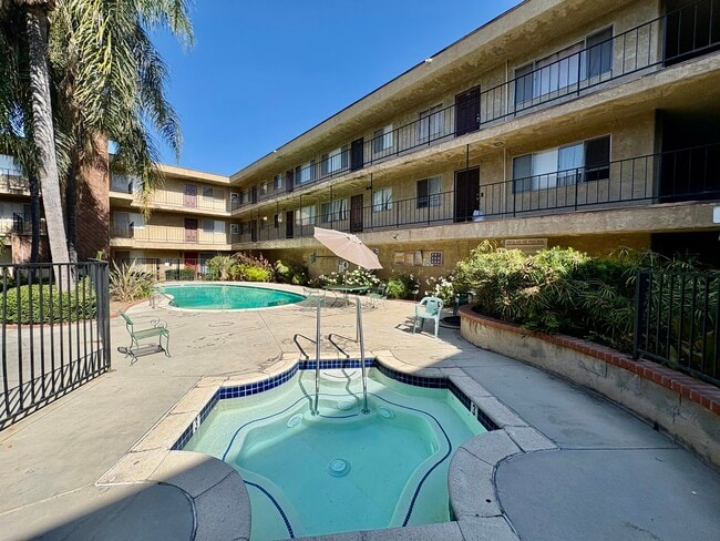 Photo - 8505 Columbus Ave Unit 106