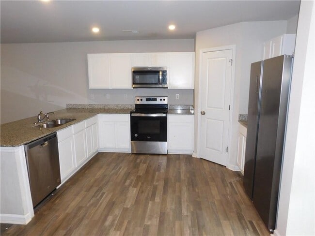 Photo - 343 Indian Lake Trail